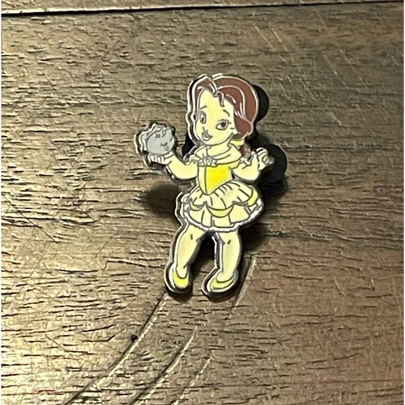 Disney Parks 2007 Toddler Princess Collection BELLE Pin - Picture 1 of 3